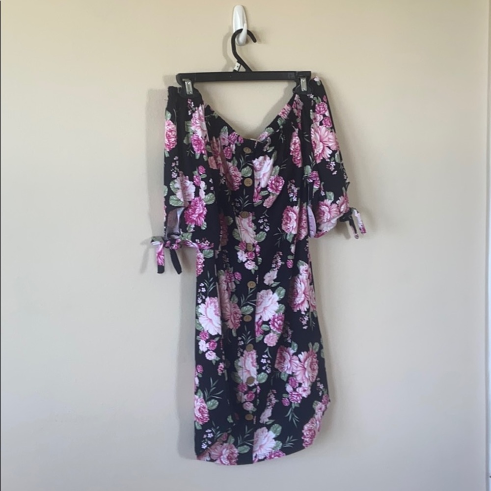 New Black & PInk Floral off the shoulder Mini dress Short Flowy Summer Medium